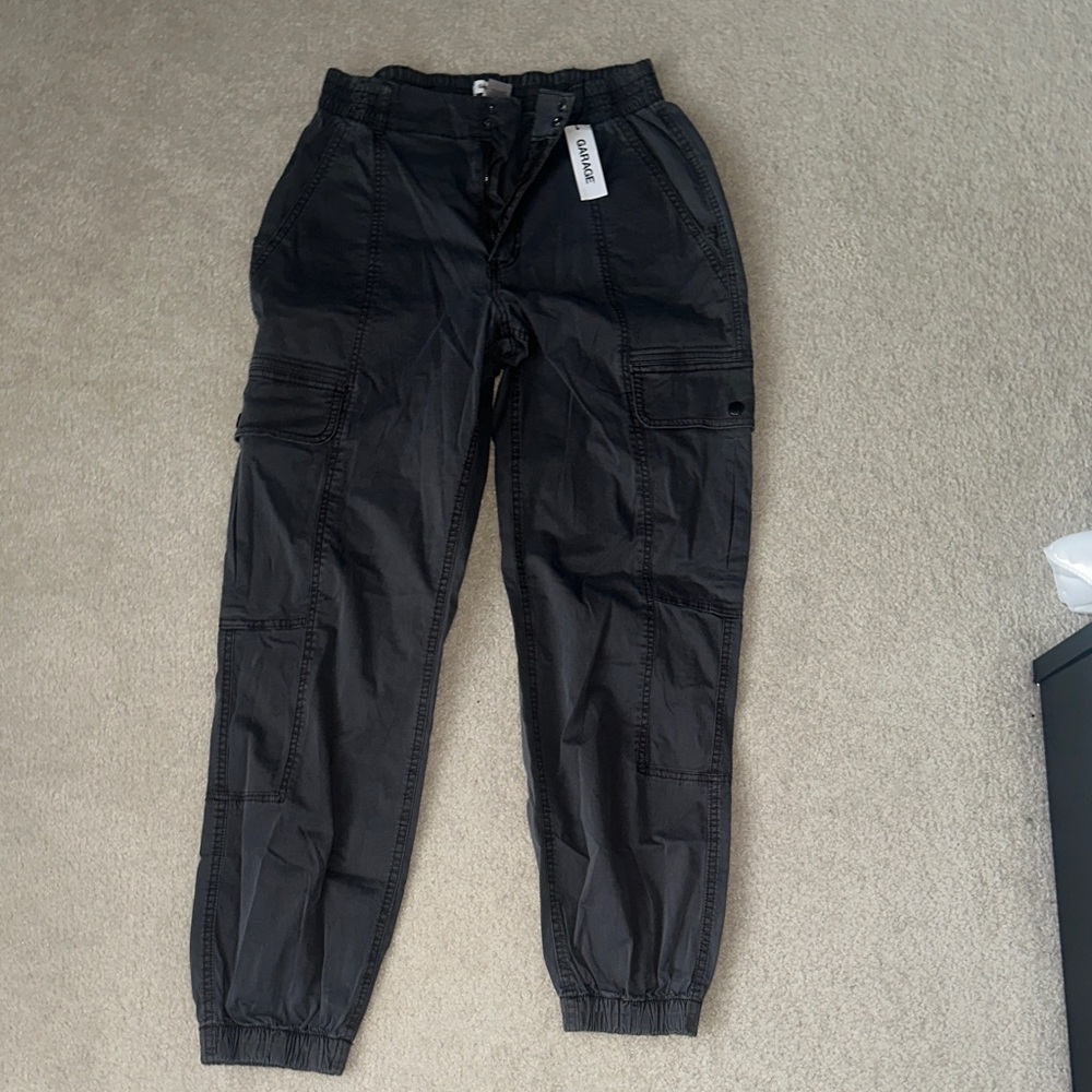 NWT Dark Grey Garage Cargo Pants Size M